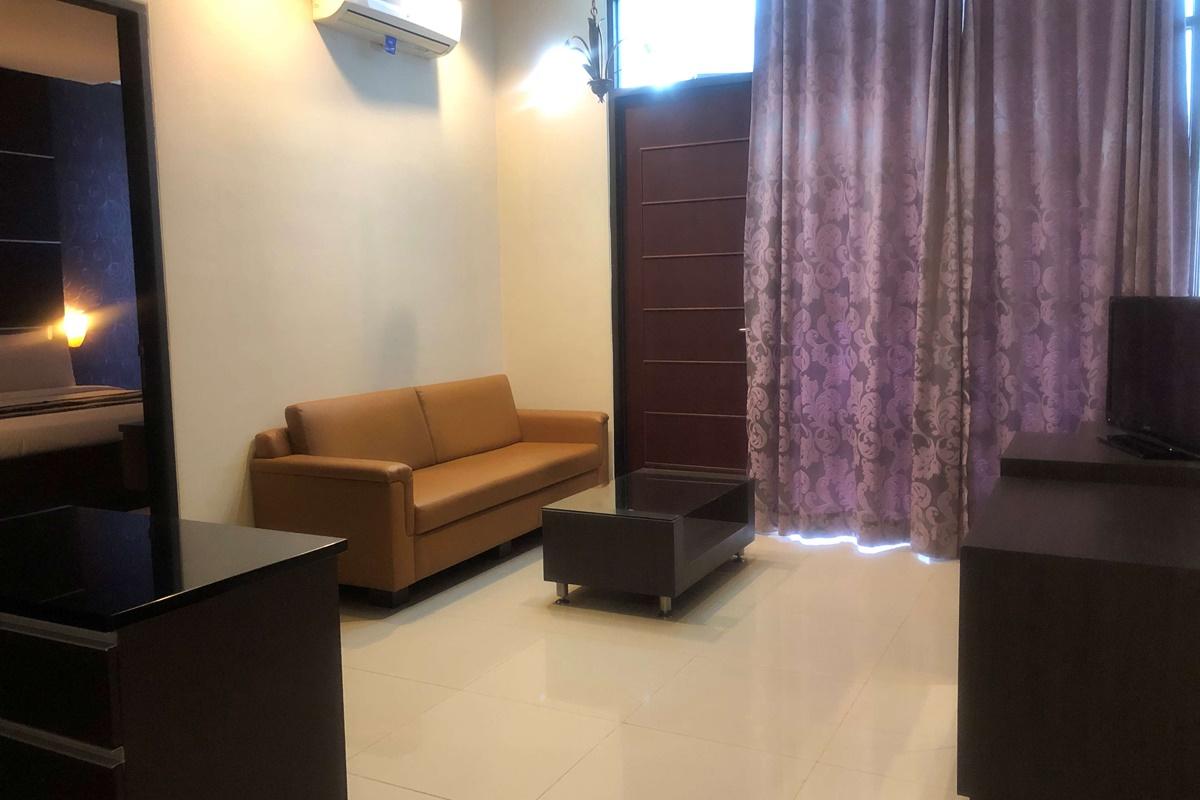 Kyriad Sadurengas Hotel Tanah Grogot Bagian luar foto