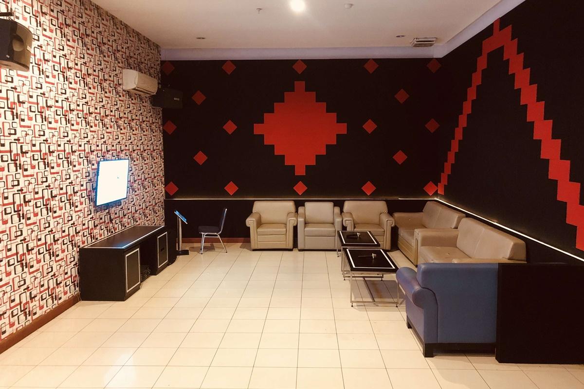 Kyriad Sadurengas Hotel Tanah Grogot Bagian luar foto