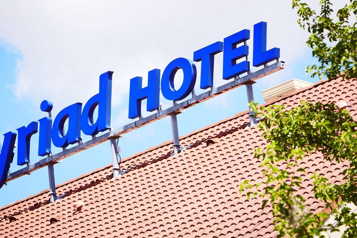 Kyriad Sadurengas Hotel Tanah Grogot Bagian luar foto